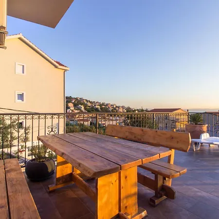 Appartement Sea View With Jaccuzzi