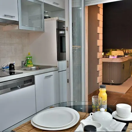 Apartman Pool, Sauna, Jacuzzi With Sea View - Josipa *