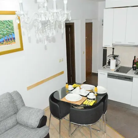 Pool, Sauna, Jacuzzi With Sea View - Apartment Josipa *
