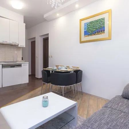 Pool, Sauna, Jacuzzi With Sea View - Apartment Josipa Apartman *